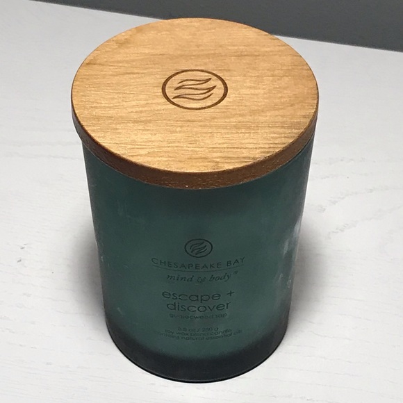 Chesapeake Bay Candle Escape + Discover - Picture 8 of 9